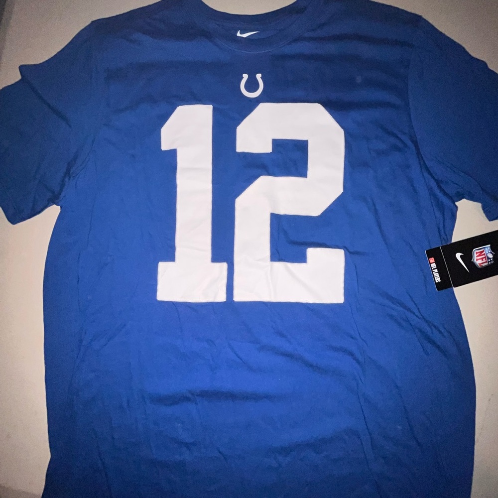 NIKE NEW Andrew Luck Indianapolis Colts t-shirt.Size XL. Name & number on back.